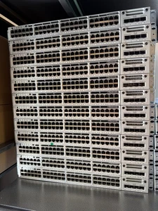 WS-C3850-48P-S 48x1G RJ45 PoE/ PSU 715W / C3850-NM-2-10G - Picture 1 of 1