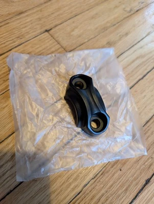 Soporte de barra superior Yamaha B7N-23441-00-00 nuevo compatible con 21-23 MT09, 21-24 TRACER Foto 1 de 4