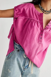 Top Henley manga gorra Free People para mujer Dragonfruit talla M - Imagen 1 de 3