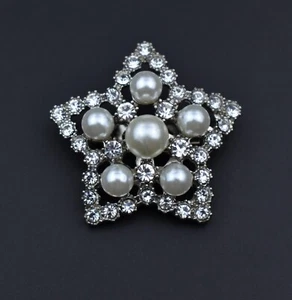 Crystal star brooch silver tone, pearl and rhinestone lapel pin for women - Picture 1 of 10