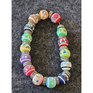 Colorido brazalete elástico vintage con cuentas de confeti - Imagen 1 de 4