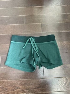 Girl’s Hard Tail Thermal Shorts in Dark Green, Size L (14) - Picture 1 of 3
