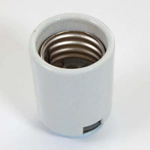Keyless Porcelain Mogul Base Socket with 1/4 ip cap - Picture 1 of 7
