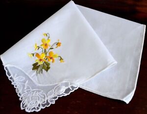 VINTAGE HANKY 1970s EMBROIDERED YELLOW PANSIES ON WHITE GREEN STEM NEVER USED