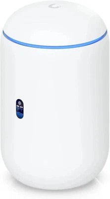 Ubiquiti UniFi Dream Machine UDM Router/Switch/AP - GbE, Wi-Fi 6 - Immagine 1 di 4