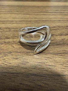 Beautiful Signed 925 Sterling Silver Handmade Openwork Modernist Ring Size 7.5 - Picture 1 of 5