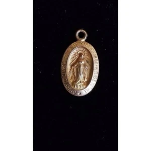 14K Yellow Gold Religious Virgin Mary Guadalupe Miraculous Medal Pendant - Imagen 1 de 6