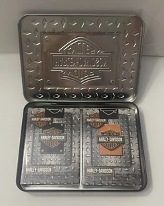 Dos barajas Harley-Davidson cartas de juego sin abrir póker casino lata de metal - Imagen 1 de 4