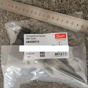 Sensor de temperatura #QW Danfoss MBT5250 084Z8013 1 PIEZA nuevo - Imagen 1 de 2