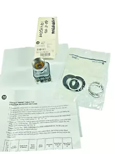 ALLEN BRADLEY 800T-16HR19KL8AX SELECTOR SWITCH SERIES U - Picture 1 of 12