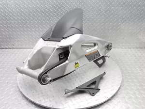 2016 15-16 Aprilia Tuono V4 1100RR Rear Swingarm Arm Chain Guide Cover Fender - Bild 1 von 20