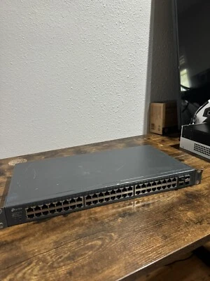 D-Link 48-Port Gigabit Smart Switch with 4 SFP Slots T1600G-52TS (TL-SG2452) - Image 1 of 4