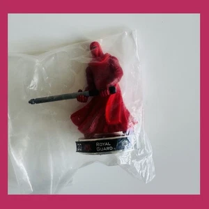STAR WARS ATTACKTIX - Royal Guard, Chrome Base - New in Plastic - Picture 1 of 4