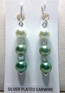 SHADES OF GREEN BAUMELNDE PERLE & KRISTALL OHRRINGE MIT HEBELVERSCHLUSS, USA - Bild 1 von 5