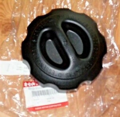 SUZUKI KING QUAD 450, 500, 700, 750 CAJA DE HERRAMIENTAS REDONDA, TAPA, TAPA. FUNDA 92112-31G01 Foto 1 de 3