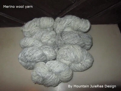 Lã Merino Naturalmente Quente Macia ao Toque Uma libra, por Mountain JulieRea Designs - Imagem 1 de 4