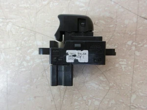 2015 Nissan Juke F15 REAR Door Window Switch Button - (OSR) / (NSR) - Picture 1 of 7