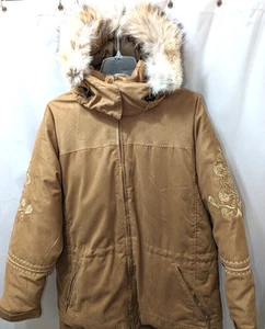 Cabela's Women's Tan Down Coat with Coyote Fur on Hood Size M  Embordered Winter - Picture 1 of 8