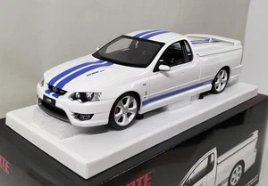 Biante 1/18 Ford BF GT Cobra White/Blue Stripe model car - Picture 1 of 13