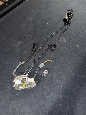 Conjunto de cerradura de actuador de cerradura de puerta lateral derecha 90-93 2 puertas Acura Integra pasajero Foto 1 de 4