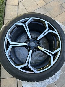 Lamborghini Urus Wheels 22"  OEM ￼Stock TPMS Genuine Comes With Covers - Picture 1 of 4