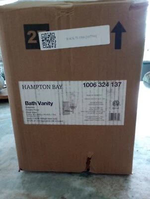 Hampton Bay Wakefield 5,25 pulgadas Aplique moderno de montaje en pared cromado de 1 luz Foto 1 de 4