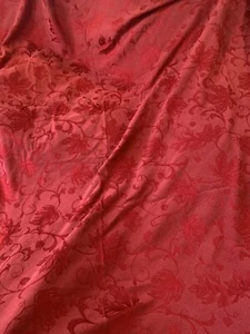 Vtg Large Tablecloth 8 Ft Diameter Damask Jacquard Burgundy Classic Design - Picture 1 of 3