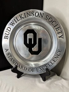University of Oklahoma Bud Wilkinson Society Wilton RWP Zinn Teller 10" OU - Bild 1 von 15