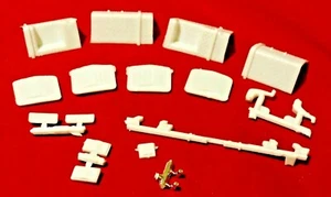 AMT Mack R685ST Semi Truck Fuel Tanks 1/25 - Picture 1 of 4