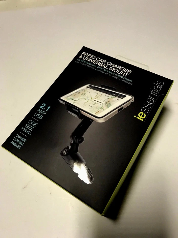 IESSENTIALS Rapid Car Charger & Universal Mount - Image 1 of 2