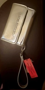 VICTORIA SECRET SILVER Metallic IPHONE 4 CELL CASE  WALLET STRIPE CLUTCH soft - Picture 1 of 8