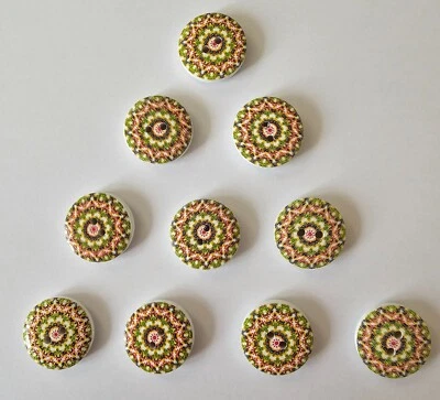 10 Green, Red & Blue Kaleidoscope Effect Pattern Round Buttons Size 20mm - Image 1 of 2