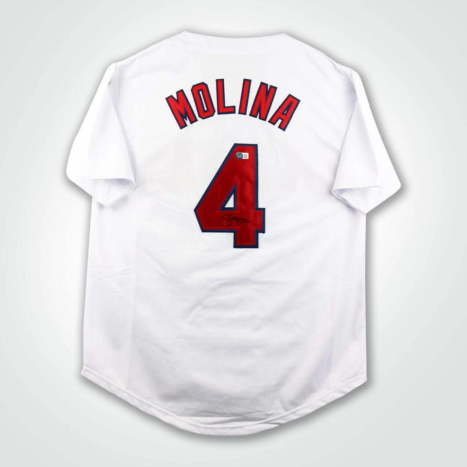 Camiseta de béisbol blanca estilo profesional firmada por Yadier Molina Foto 1 de 3