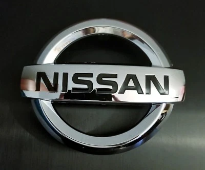 Emblema parrilla delantera Nissan ROGUE 2010 2011 2012 2013 2014 2015 2016 2017 2018 Foto 1 de 2