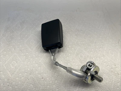 Cinto de segurança traseiro direito fabricante de equipamento original 2011 2012 2013 2014-2016 BMW 535i 550i 9172381 9172380 - Imagem 1 de 4