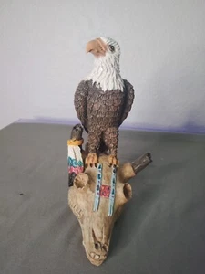  Vintage Bald Eagle sitting on buffalo skull hand painted  sculpture 6'' H - Picture 1 of 5