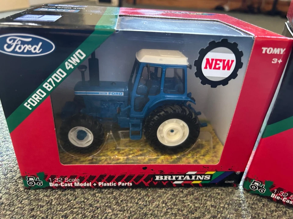 43409 1/32 Gran Bretaña Ford 8700 4x4 Azul (Bevro Edición Limitada) Foto 1 de 1