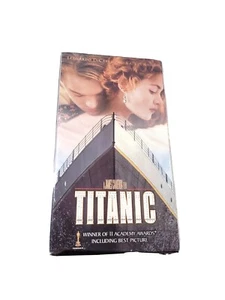 Titanic 1997  2-VHS film box set  - Bild 1 von 4