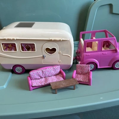Lil Woodzeez Happy Camper Travel Trailer with Pink Jeep Car Battat - Image 1 of 4