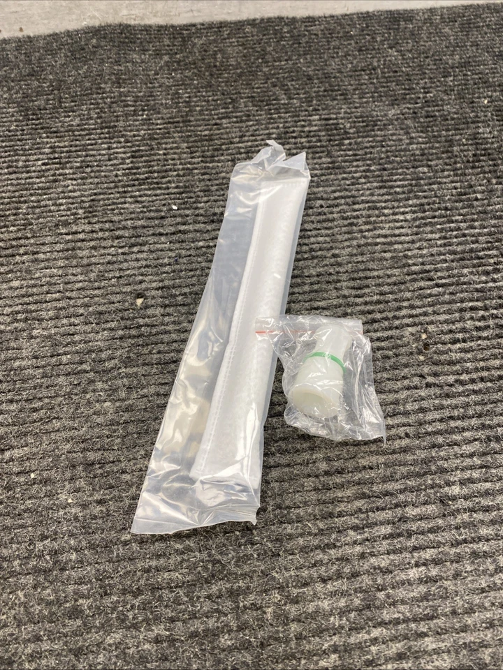 Kit de secador/elemento desecante receptor de aire acondicionado UAC RD 10898KTC Foto 1 de 4