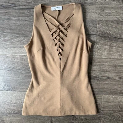 Top tejido ajustado Bailey 44 camel sin mangas para mujer talla XS celosía cuello en V Foto 1 de 4