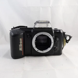 Nikon F-401 analoge Spiegelreflexkamera 35 mm nur Gehäuse – ungetestet - Bild 1 von 5