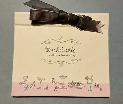 Álbum de fotos instantáneas Hallmark Bachelorette - Tiene capacidad para 46 fotos 4x6 Foto 1 de 4