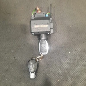 2005 MERCEDES C CLASS C220 CDI SE 3DR IGNITION BARREL & KEY FOB 2095451908 #9 - Picture 1 of 3
