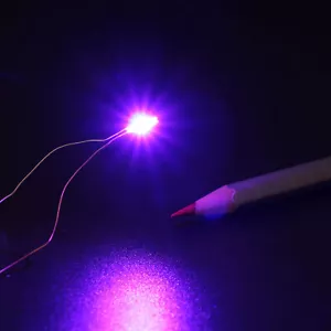30pcs Micro Étanche Pré-soudé Smd Led Voilet Design 20cm Diycraft Échelle HO - Foto 1 di 7