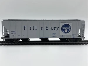 Holva cubierta de 3 bahías HO Athearn Pillsbury TLDX 3075 - Acopladores KD ruedas de metal - Imagen 1 de 4