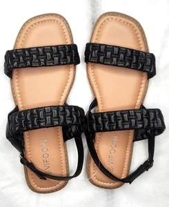 Elegant women's sandals.Discover the perfect balance between fashion and comfort - Picture 1 of 3