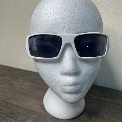 Gafas de sol Oakley Gascan 03-474 blancas EE. UU. 4298 Foto 1 de 4