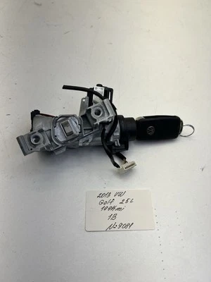 Volkswagen Golf 2010-2014 cilindro de encendido de 2,5 L con llave OEM.  Foto 1 de 4