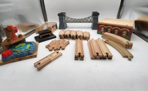 Lg lot of Thomas and Friends Wooden Track Station Bridge Brendam Bay Fishery - Picture 1 of 22